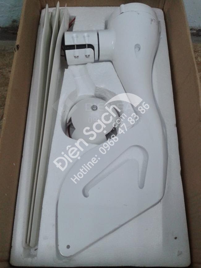 Máy phát điện gió 600W