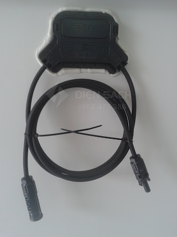 Tấm pin Năng lượng mặt trời 320W - Canadian