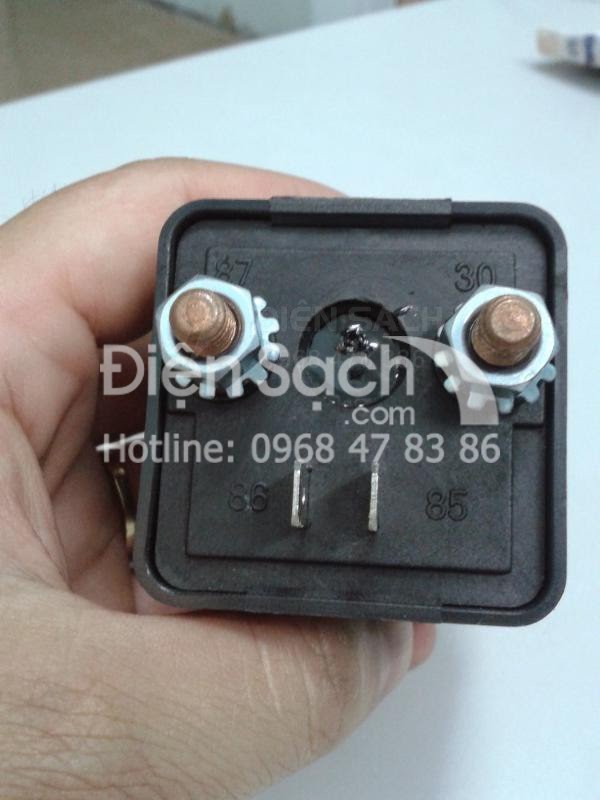 Rơ le khởi động 12V DC 200A