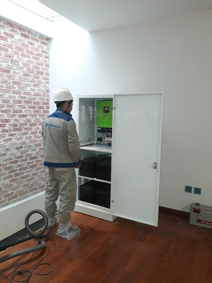 Hệ thống điện mặt trời hòa lưới có dự trữ