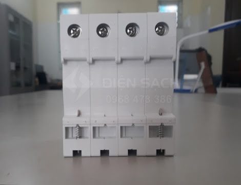 Thiết bị chống sét lan truyền SPD AC 4P 380V