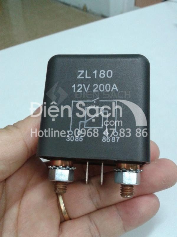 Rơ le khởi động 12V DC 200A