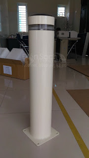 Đèn năng lượng mặt trời sân vườn Venus 970