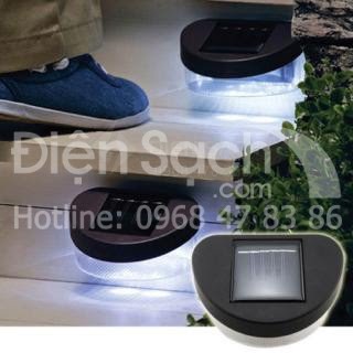 Đèn năng lượng mặt trời sân vườn 2LED