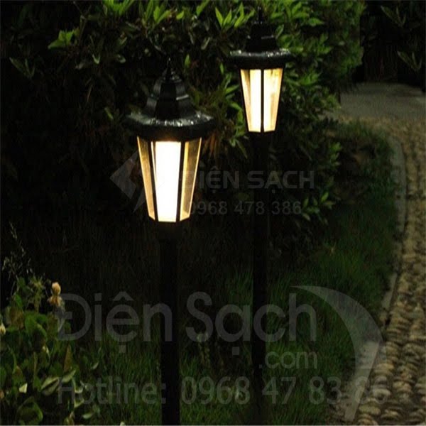 Đèn năng lượng mặt trời sân vườn 1LED