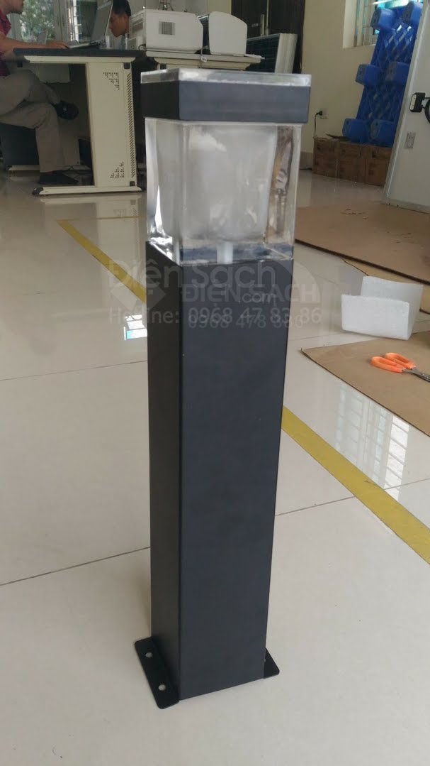 Đèn năng lượng mặt trời sân vườn Cupid-940